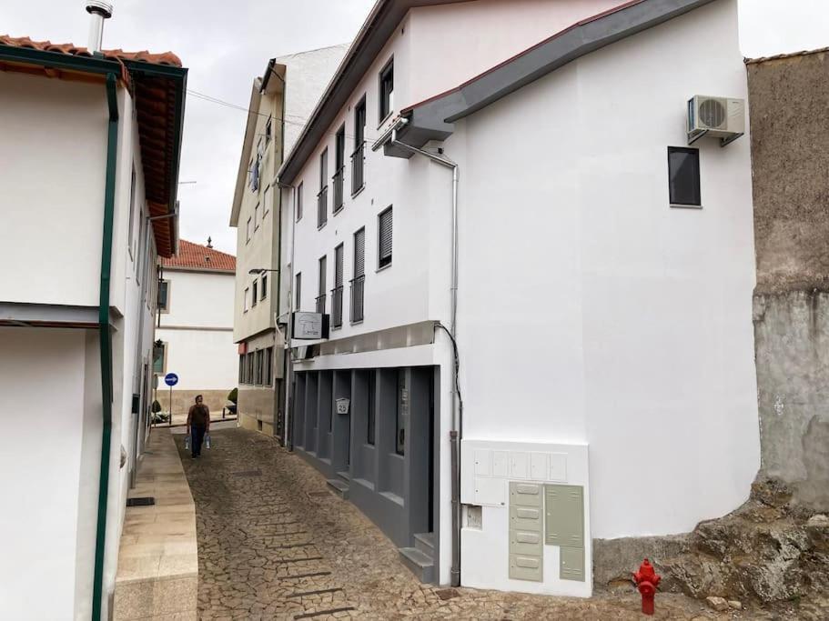 شقة Casa Do Largo براغانسا المظهر الخارجي الصورة
